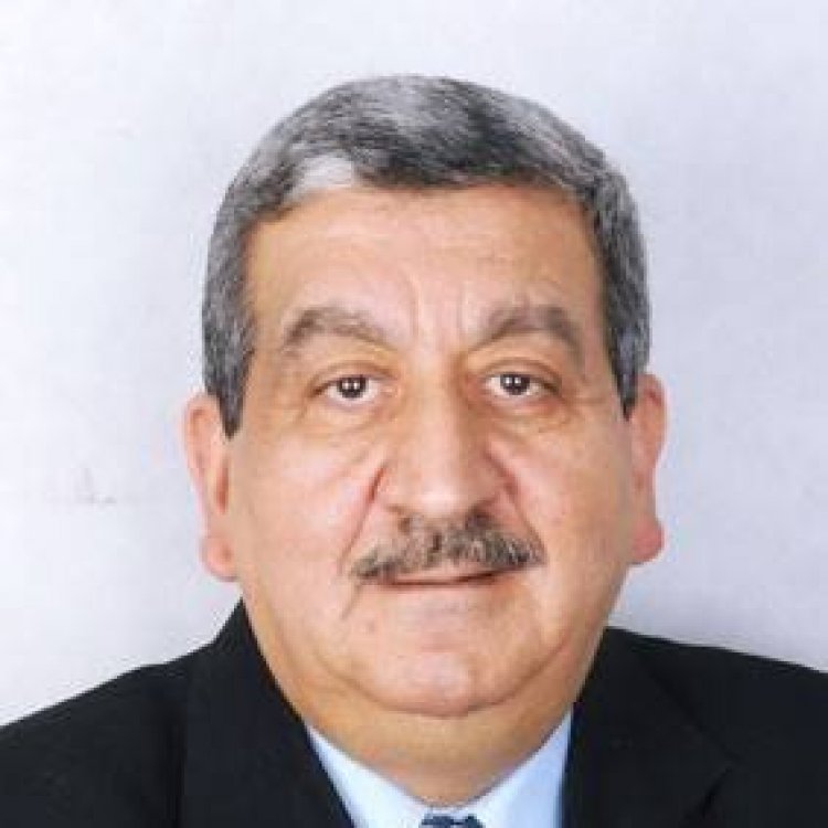 إليك يا من سطّرت في حياتك تاريخًا ناصع البياض وفي قلبي ذكرى لن تزول