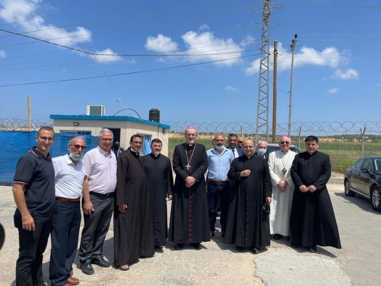 البطريرك اللاتيني بيتسابالا في زيارة تفقدية للعائلة المقدسة في غزة