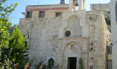 برقين وأقدم كنائس العالم