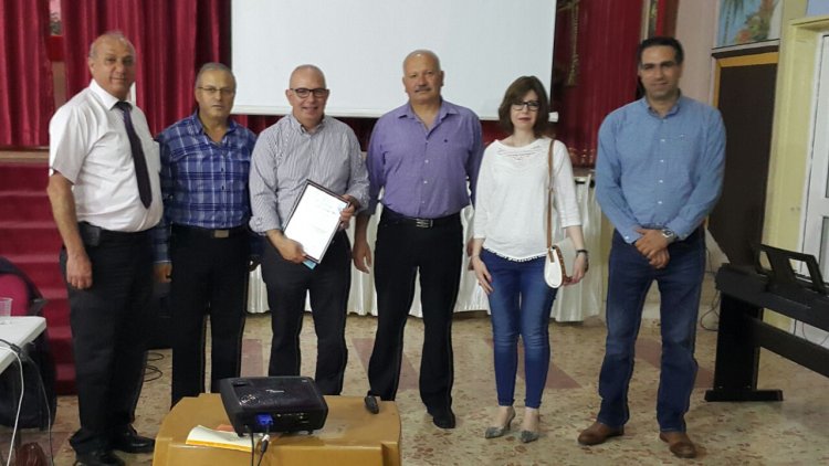 بين الفوقيّة والدونيّة