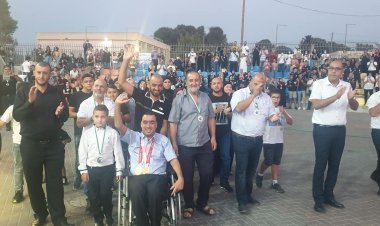 بلدية شفاعمرو تقيم حفلا تكريميا جماهيريا احتفاء ببطل السباحة العالمي إياد شلبي