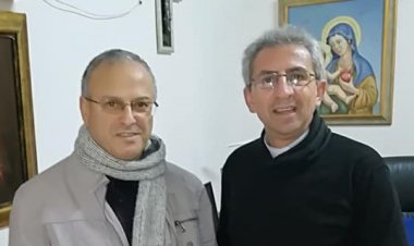 الأب رائد أبو ساحلية، صاحب مشروع توثيق وتصوير الزيتون المعمر في فلسطين، يكشف لموقع "القيامة" عن وجود 20 مليون شجرة زيتون في فلسطين، 12 مليون في مناطق 67 و8 مليون في مناطق 48