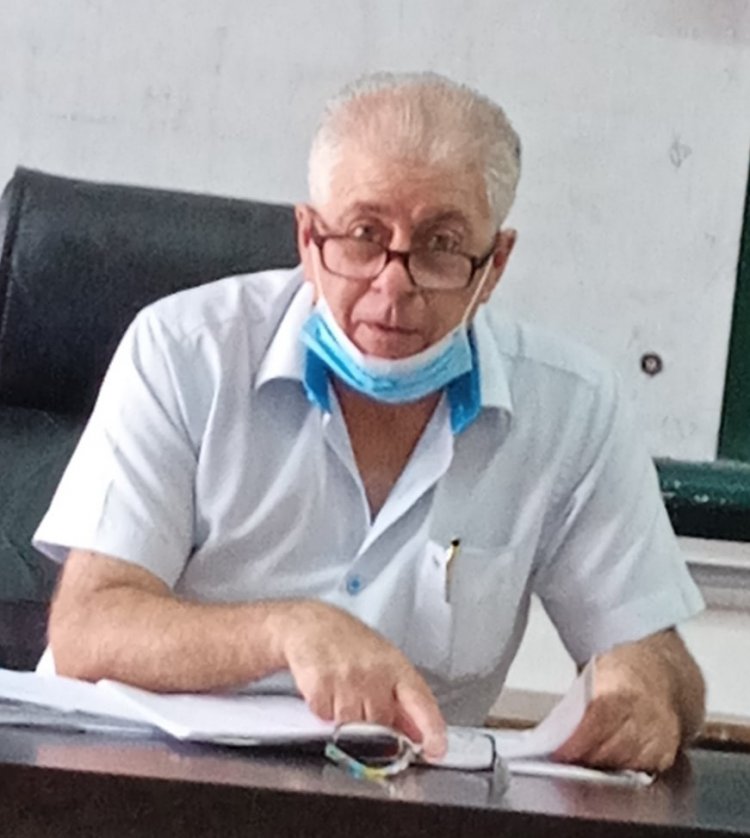 الأستاذ رياض مخول يحاضر عن موسيقا الشعر العربي في جامعة النجاح الوطنيّة