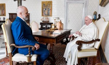 تأكيدا للعلاقات المميزة بينهما البابا يستقبل رئيس وزراء ألبانيا