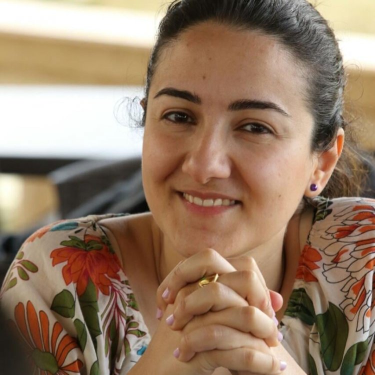 اللبنانية مارتين بطرس تصمم شعار زيارة البابا فرنسيس لقبرص