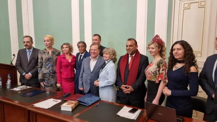 السوداني نائبًا لرئيس التجمع الدولي للكتّاب ووسام "الريشة الذهبية" للشاعر عبدالله عيسى