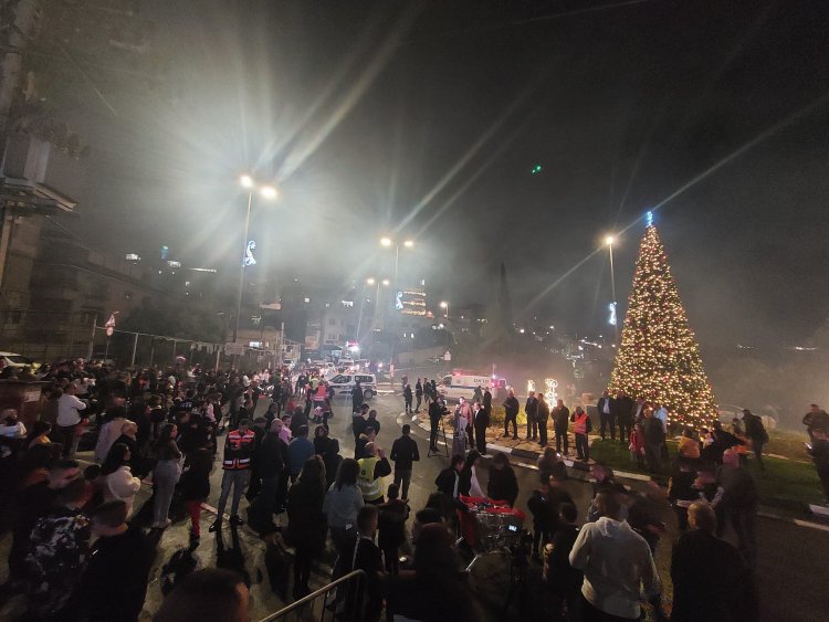 الاحتفال بإضاءة شجرة عيد الميلاد بمشاركة واسعة في يافة الناصرة
