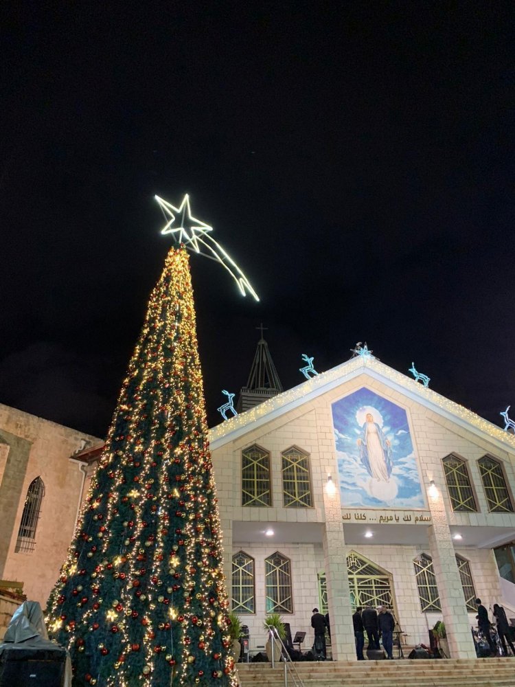 الاحتفال بإضاءة شجرة عيد الميلاد بمشاركة واسعة في يافة الناصرة