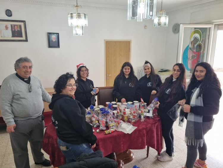 شبيبة مار يوسف الجامعية والعاملة الشفاعمرية تزور أطفال دير القديسة حنّة في صفورية