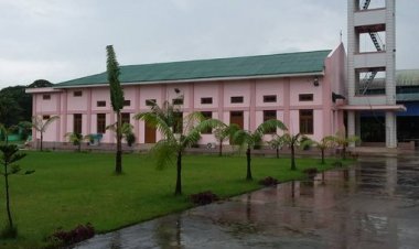 الجيش البورمي يقصف لاجئين مسيحيين في الغابات