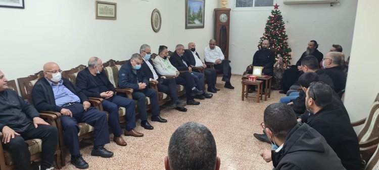 وفد إسلامي يقدم تهاني الأعياد الميلادية في كنيسة الروم الكاثوليك في حيفا