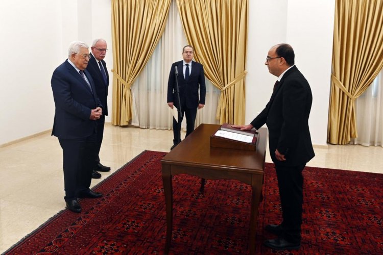 تعيين جبرائيل جورج الشوملي ىسفيرا لفلسطين في جمهورية أنغولا