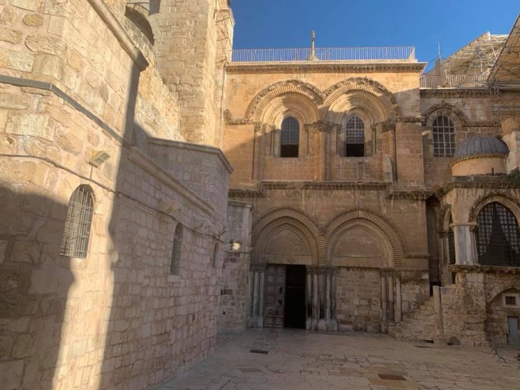 انطلاق مشروع ترميم أرضية كنيسة القيامة في القدس