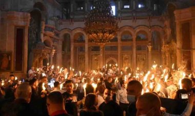 طائرات تنقل شعلة النور المقدس من كنيسة القيامة من عمان إلى العواصم العربية