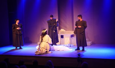 مسرحية "أنتيغوني تنتفض من جديد" قفزة جديدة في مسيرة مسرح "الأفق"