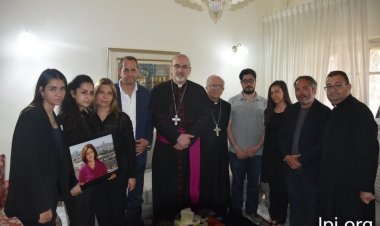 أساقفة الكنائس المقدسية يقدمون العزاء لعائلة شيرين أبو عاقلة