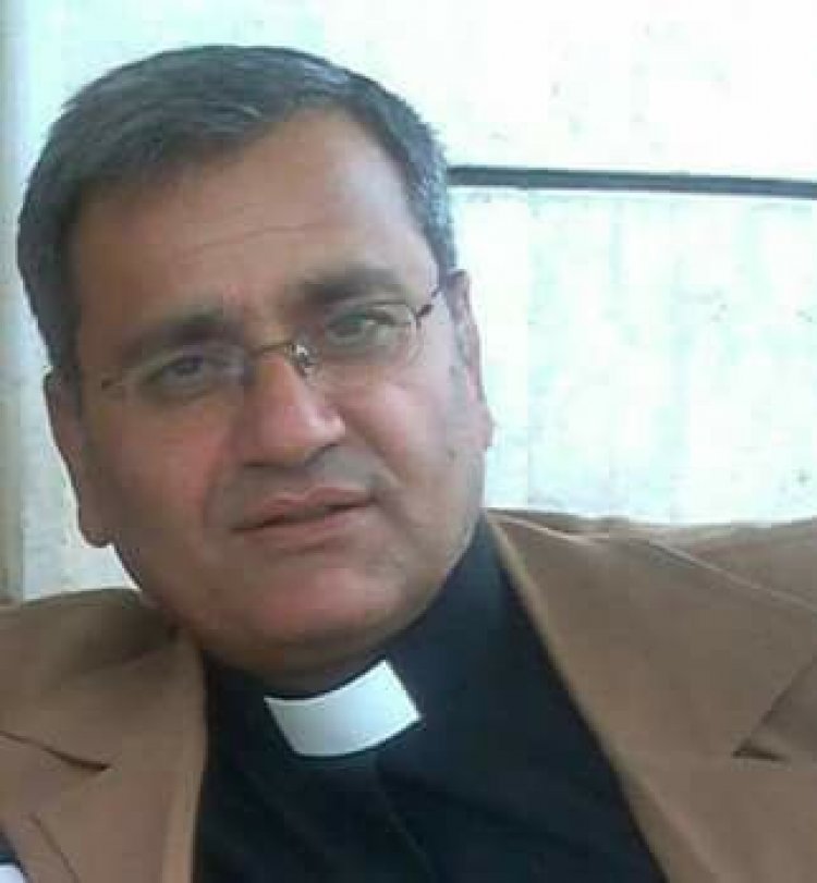 ورد الحقّ لا يبلى