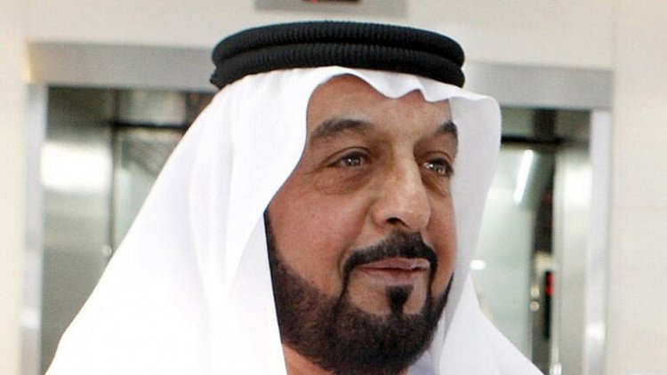 تنكيس الأعلام 40 يوما في دولة الإمارات بعد وفاة رئيسها خليفة بن زايد
