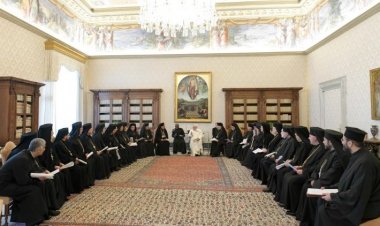 البابا فرنسيس يستقبل أعضاء سينودس أساقفة الكنيسة البطريركية للروم الملكيين الكاثوليك