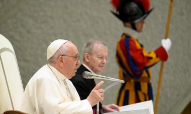 البابا فرنسيس يلخص زيارته الرسوليّة إلى كندا في مقابلته العامة مع المؤمنين في الفاتيكان