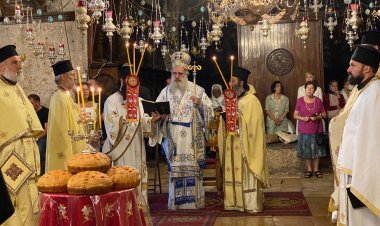 المطران عطا الله حنا يترأس القداس الإلهي بمناسبة عيد التجلي في القدس