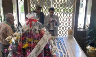 محبو جمال عبد الناصر ونجله عبد الحكيم يزورون ضريحه فى ذكرى رحيله