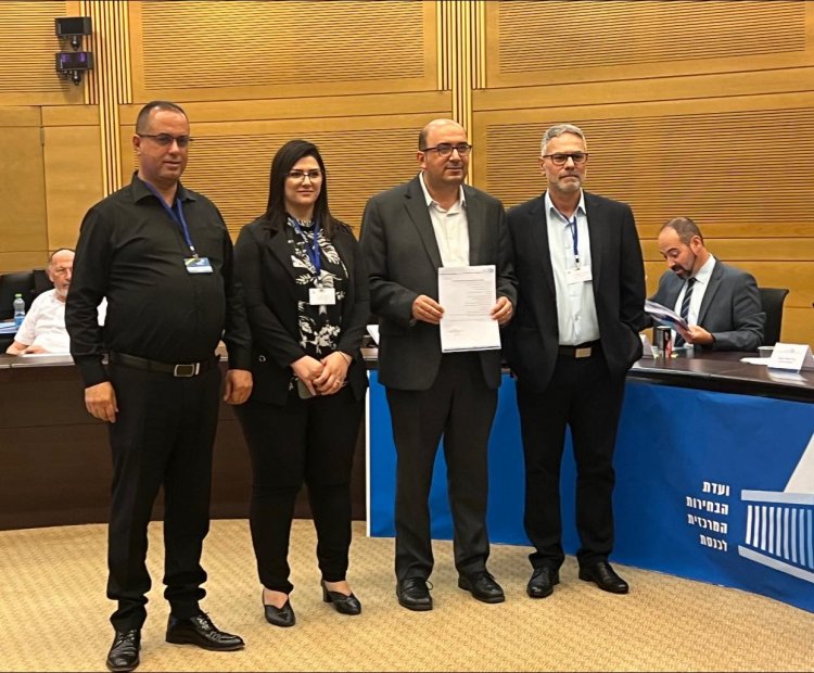 لجنة الانتخابات تشطب التجمع وترفض شطب الموحدة والأحزاب تبدأ حملاتها الانتخابية  الشارع العربي