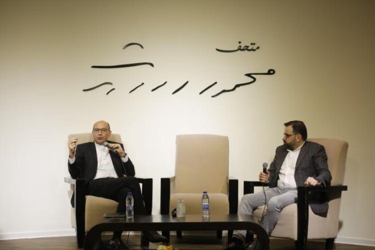 القس ب. متري الراهب، رئيس دار الكلمة يحاضر في مركز محمود درويش عن اللاهوت الفلسطيني التحرري