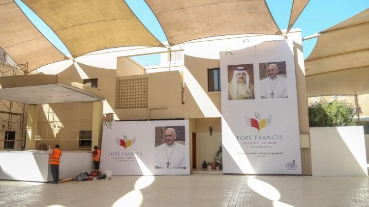 البابا فرنسيس يعلن بأن الزيارة إلى البحرين تأتي تحت شعار الحوار