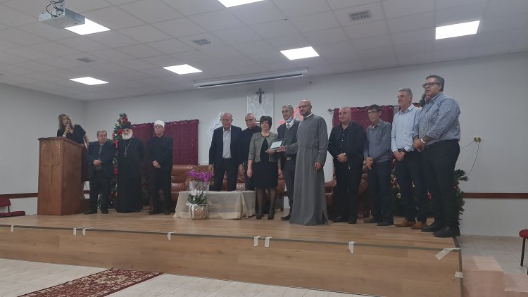 كنيسة الروم الأرثوذكس في أبوسنان تكرم أبناءها في أمسية مميزة مضمونا وحضورا