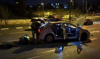 استشهادي فلسطيني ينفذ عملية فردية في القدس تودي بحياة 7 من اليهود واصابة عدد آخر