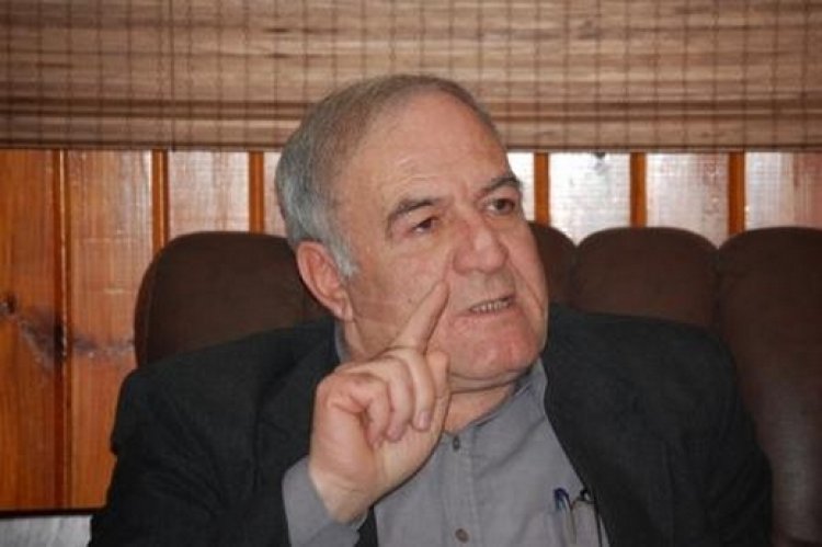 وقفات على المفارق مع درويش وتنظيم الحراك الأدبيّ وحمار مسّادة