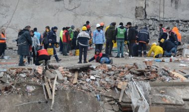 بين زلزال الطبيعة وزلزال البشر