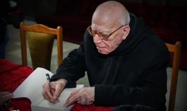 رسـالة مفتوحة من كاهن عربي سـوري إلى قداسـة البابا فرنسـيـس