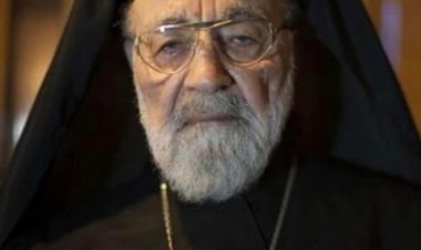 ثوب المطران كبوجي الممزق