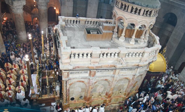 تصميم مقدسي بالرد على القيود الإسرائيلية والاحتفال غدا بـ"سبت النور" في كنيسة القيامة بتواجد مسيحي كبير