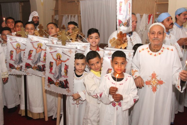 كنائس مصر تحتفل بعيد القيامة المجيد وسط إجراءات أمنية وحضور مندوبي الدولة لنقديم التهاني