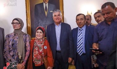 مواطنون يتوافدون على ضريح الزعيم الراحل جمال عبد الناصر فى ذكرى ثورة 23 يوليو