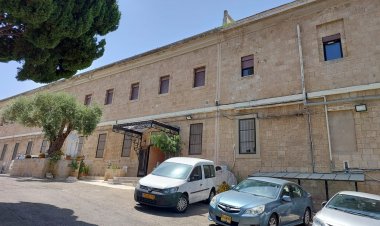 مجلس رؤساء الكنائس الكاثوليكية في الأرض المقدسة يصدر بيانا يدين الاعتداءات الأخيرة على المقدسات