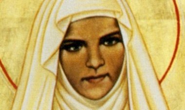 عيد القديسة مريم ليسوع المصلوب - متى ٢٣: ١-١٢