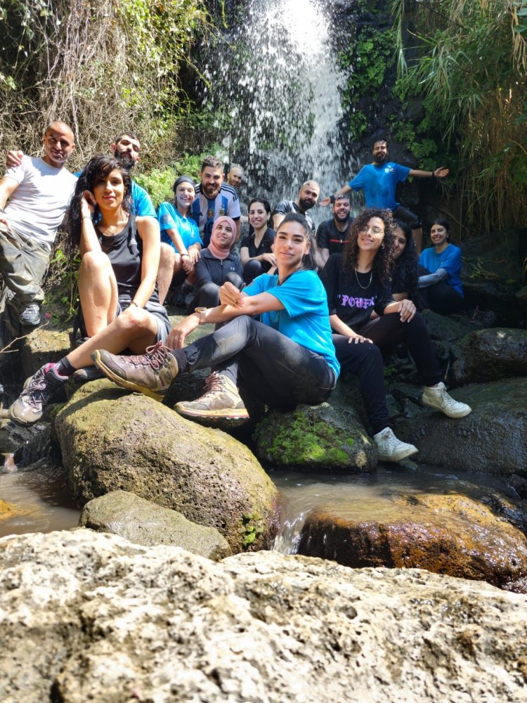 "أبناء الشام" مجموعة شبابية تجول في أنحاء البلاد للتعرف على جغرافية وتاريخ وبلدات الوطن