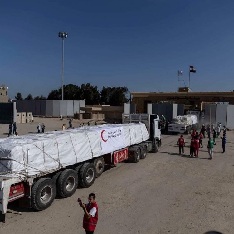 دخول شاحنات وقود وغاز إلى قطاع غزة بعد سريان الهدنة