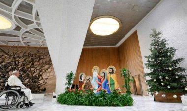 البابا فرنسيس: في الصمت يصبح يسوع، كلمة الآب، جسدًا في حياتنا