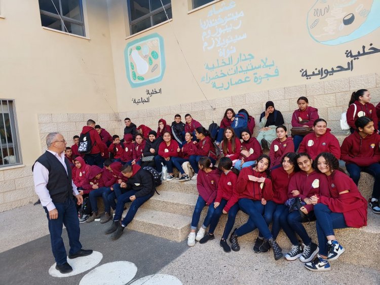 الكاتب الصحفي زياد شليوط يساهم في برامج إحياء يوم اللغة العربية في مدرستين إعداديتين في شفاعمرو