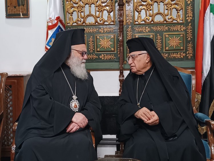 البطريرك يوسف العبسي يستقبل البطريرك يوحنا العاشر يازجي ويترأس الليترجيا الإلهية