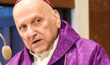 نحن في العالم لنحمل إليه نور المسيح - مرقس ٨: ١٤- ٢١