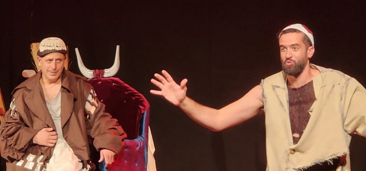 جديد مسرح الأفق مسرحية "سيادة الرئيس" في عرض احتفالي