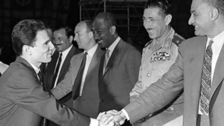 لغة الكاتبة فضحت توجهاتها المسيئة للعندليب والثورة