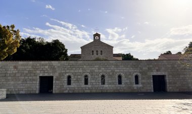 يسوع يأمر الروحَ النجس في كفر ناحوم - لوقا ٤: ٣١-٣٧