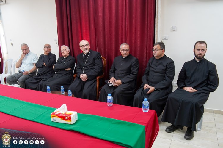 بطريرك القدس للاتين يقوم بزيارة تفقدية لرعية جنين بعد العملية العسكرية